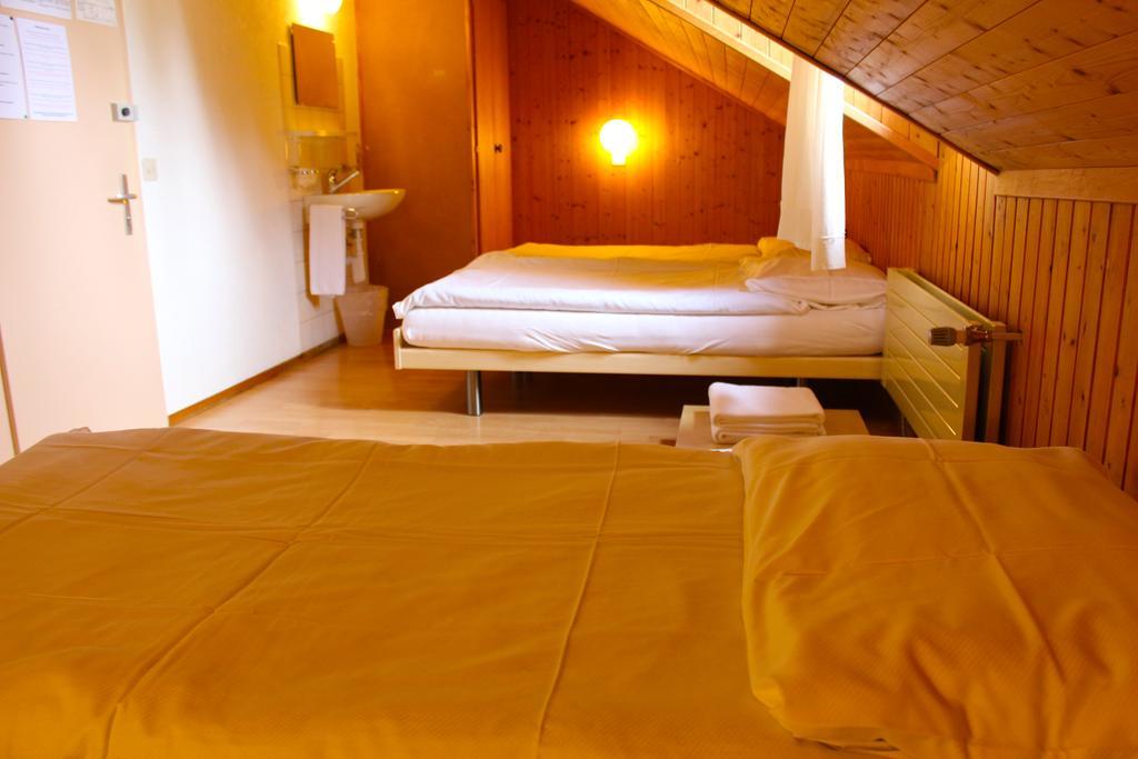 Hotel - Petit-Dejeuner Le Trift Zinal Luaran gambar