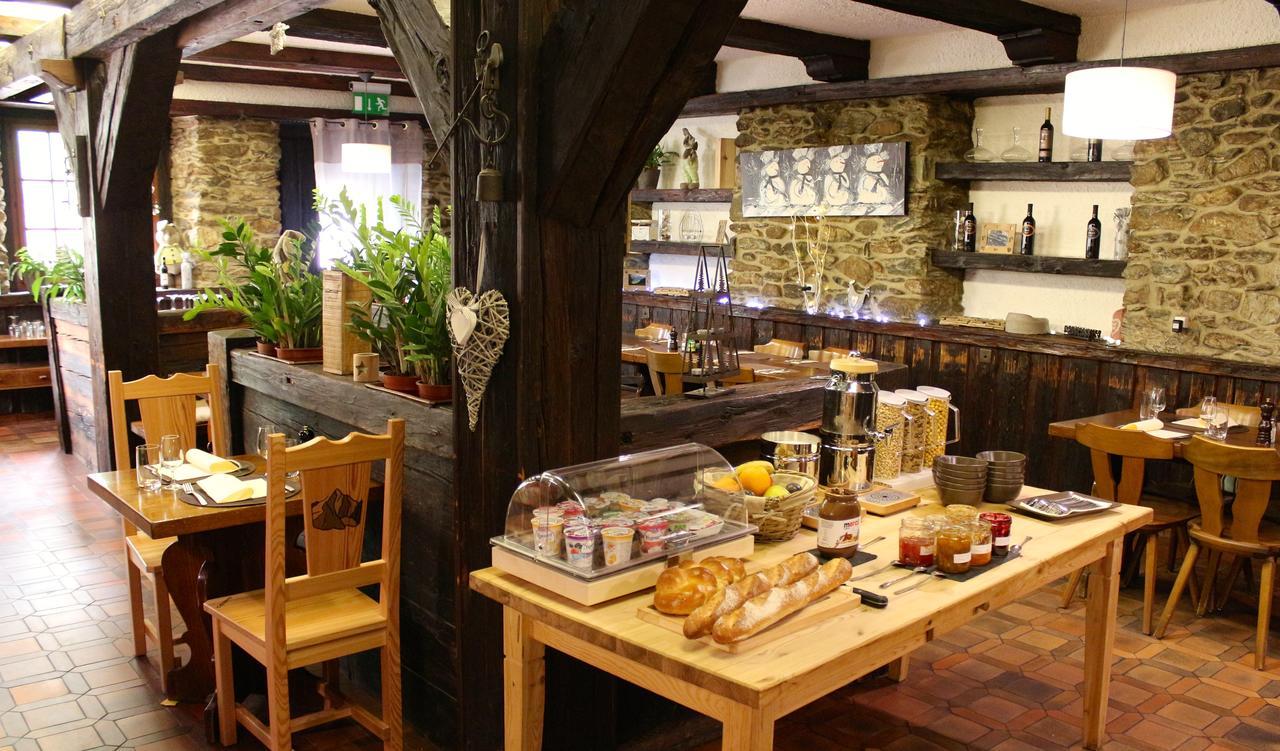 Hotel - Petit-Dejeuner Le Trift Zinal Luaran gambar